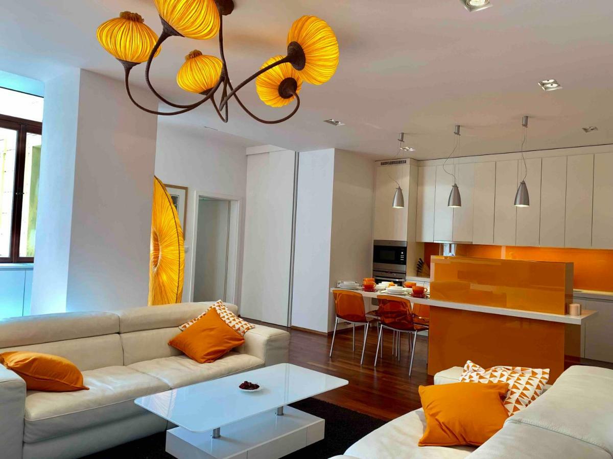 Luxury Apartment In The Center Of Prague Exterior photo