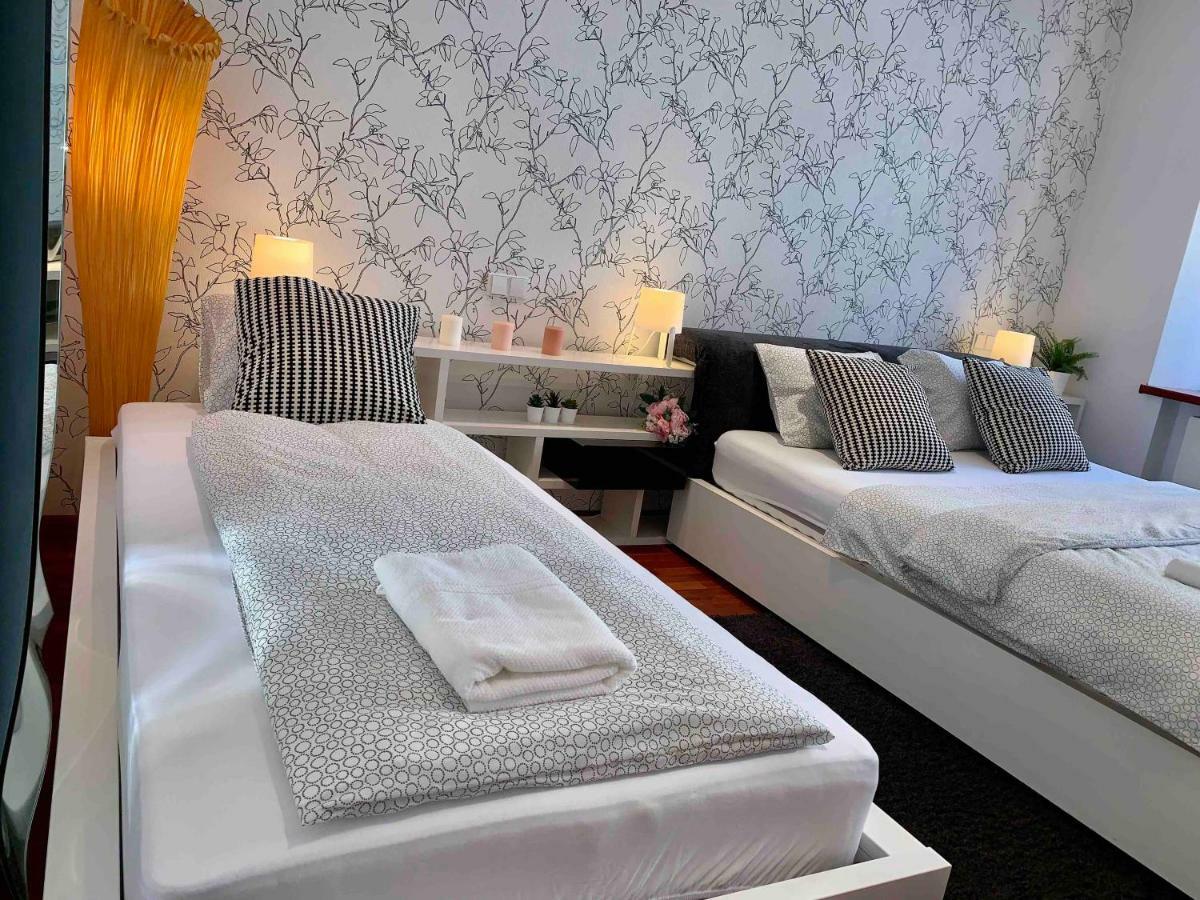 Luxury Apartment In The Center Of Prague Exterior photo