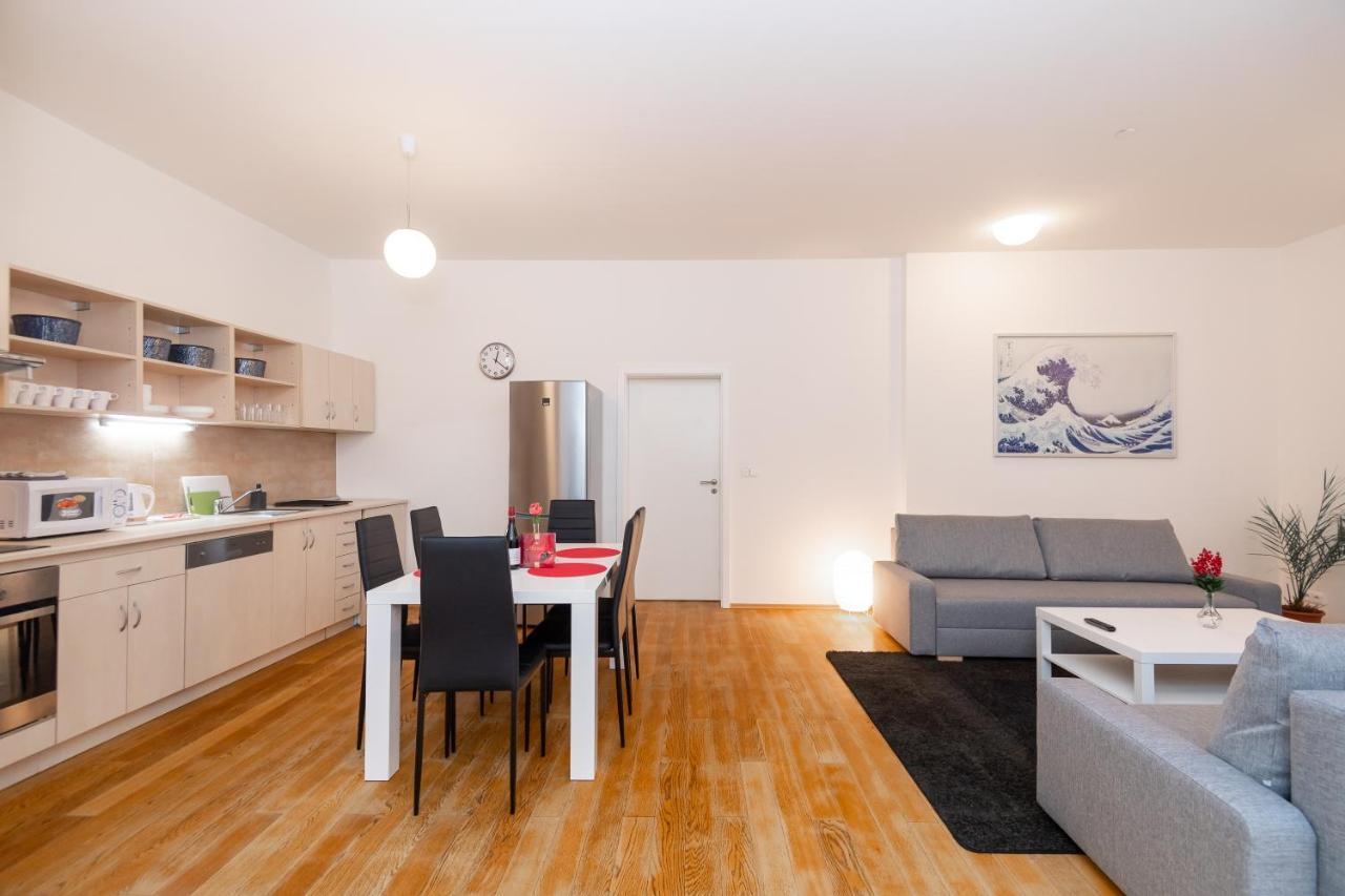 Luxury Apartment In The Center Of Prague Exterior photo