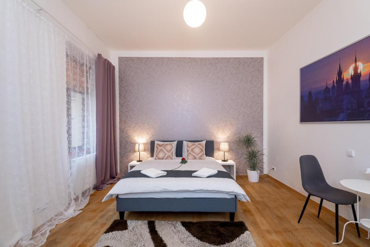 Luxury Apartment In The Center Of Prague Exterior photo