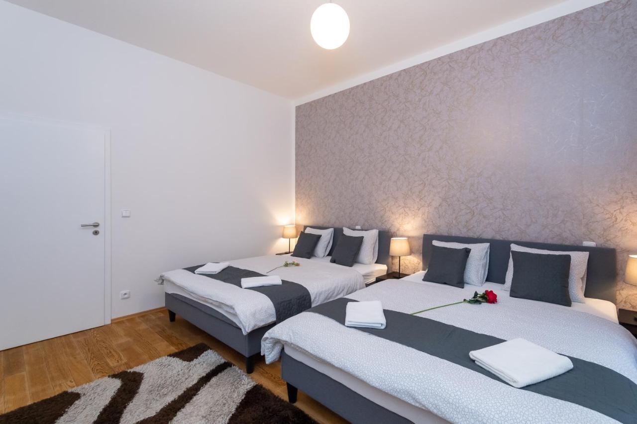 Luxury Apartment In The Center Of Prague Exterior photo